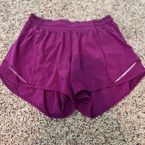 Lululemon Running Hotty Hot Low-Rise Lined Shorts -|MarvelPurple - Size 6 Tall - Picture 2 of 4
